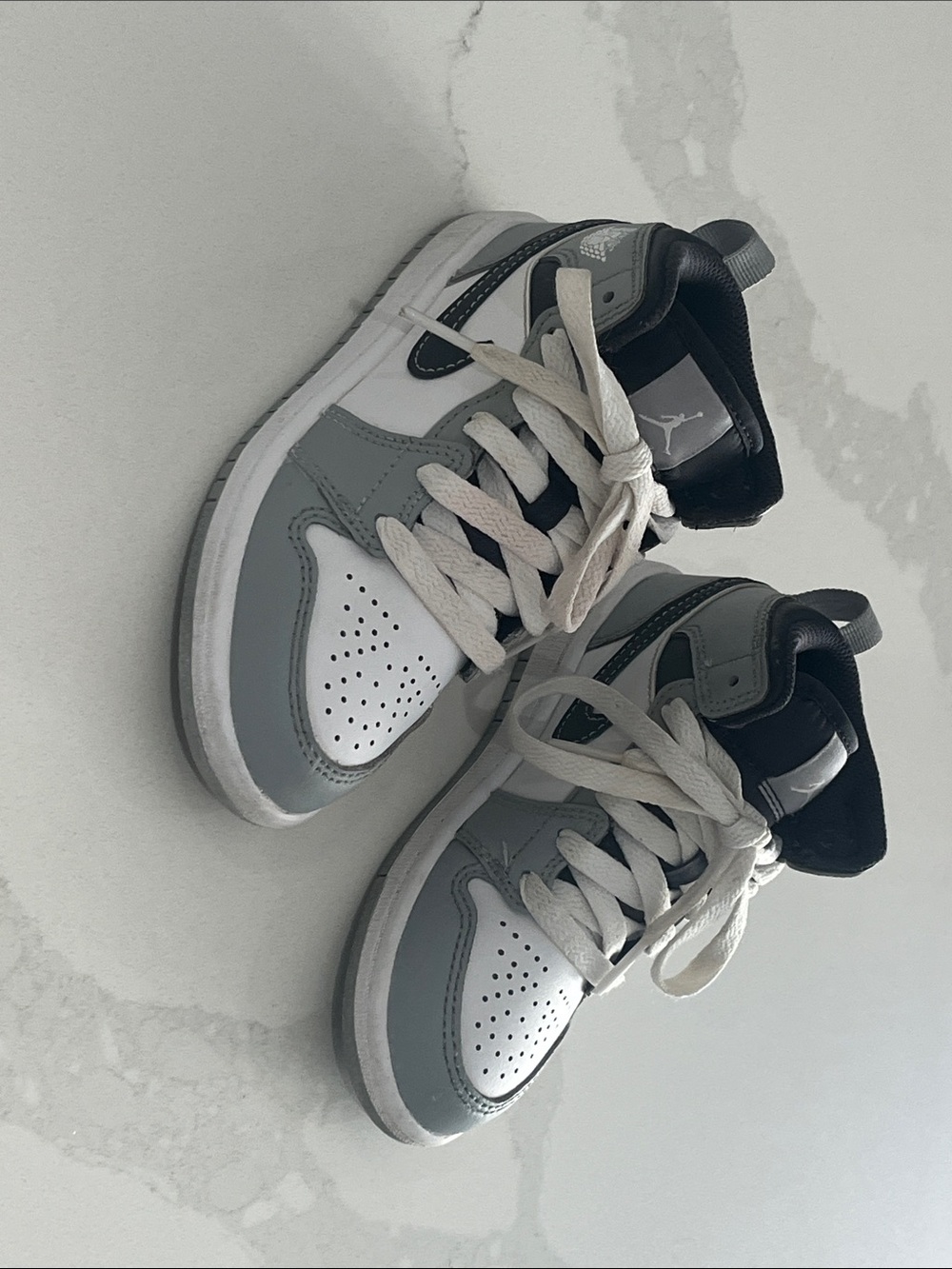 Nike Air Jordan 1 Mid Kids Shoes – Size 11C